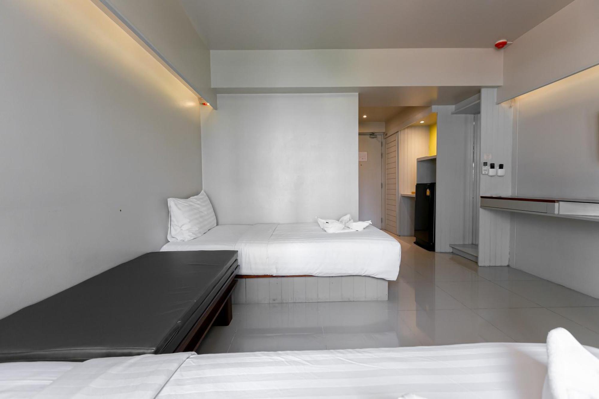 A Room Bangkok Sathorn Exterior foto
